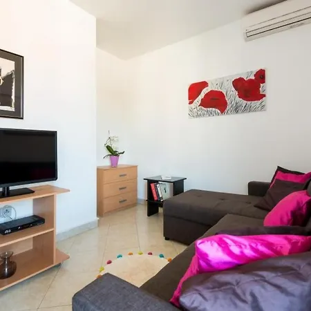 - One Bedroom With Terrace And Sea View دوبروفينك