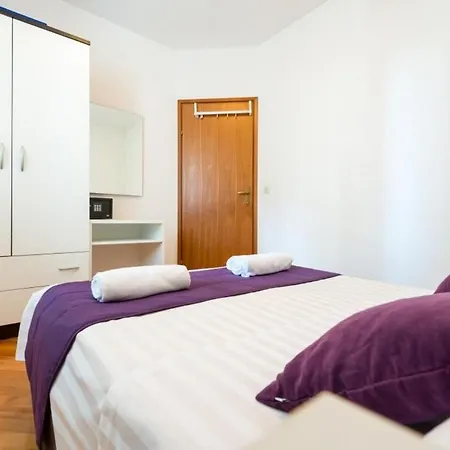 - One Bedroom With Terrace And Sea View * دوبروفينك